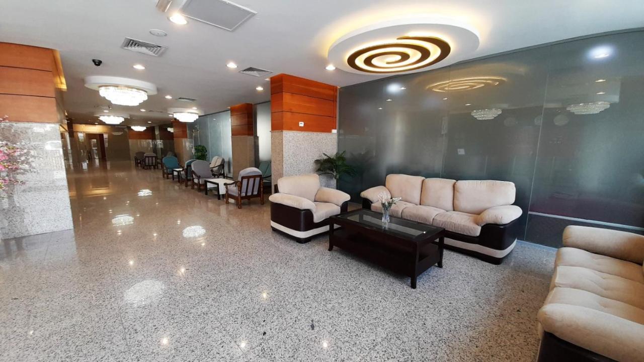 Zodiac Hotel Apartments Fahaheel Koweït Extérieur photo