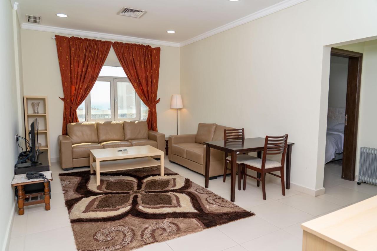 Zodiac Hotel Apartments Fahaheel Koweït Extérieur photo